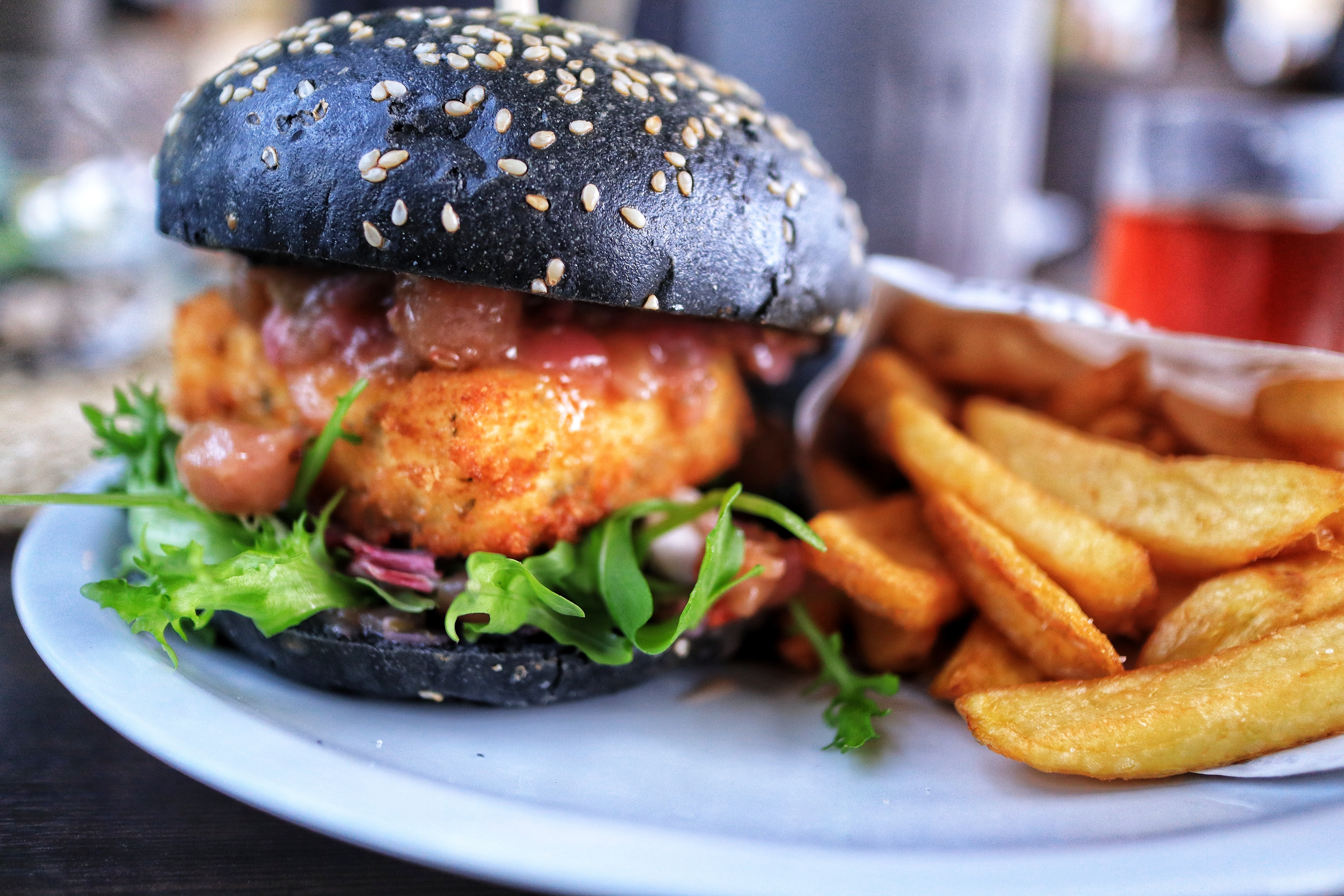 hamburger with fried potatoes